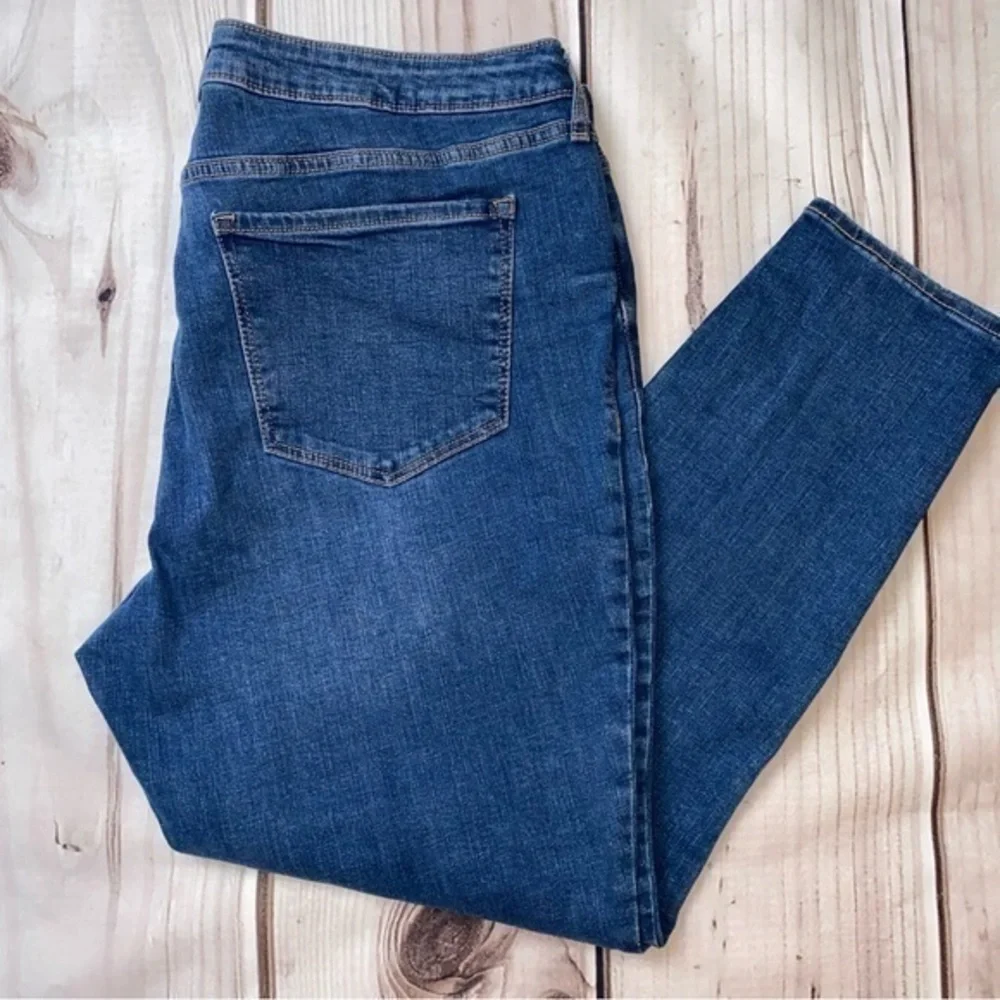 Old Navy High Rise Rockstar super skinny distressed jeans EUC - Picture 1 of 7